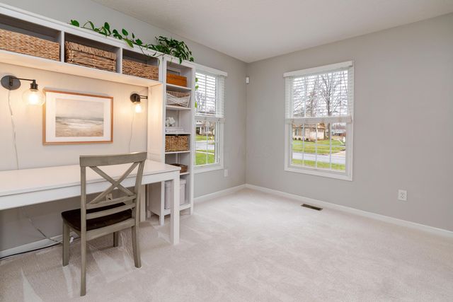 5794 Burnett Drive N, Galena, OH 43021