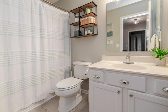 5794 Burnett Drive N, Galena, OH 43021