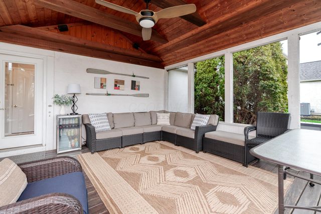 5794 Burnett Drive N, Galena, OH 43021