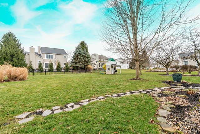 5794 Burnett Drive N, Galena, OH 43021