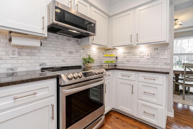 5794 Burnett Drive N, Galena, OH 43021