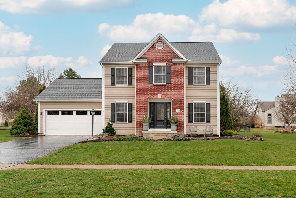 5794 Burnett Drive N, Galena, OH 43021