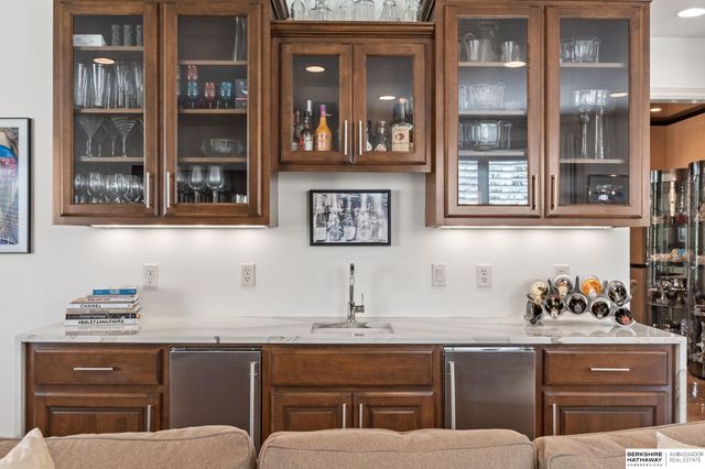 1424 N 187th Street, Omaha, NE 68022