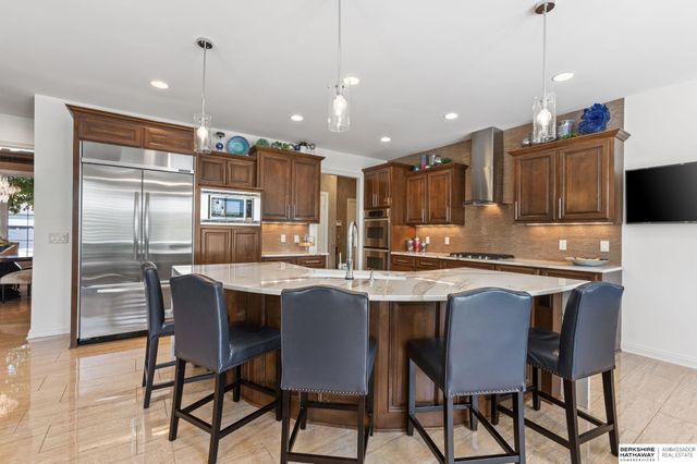 1424 N 187th Street, Omaha, NE 68022