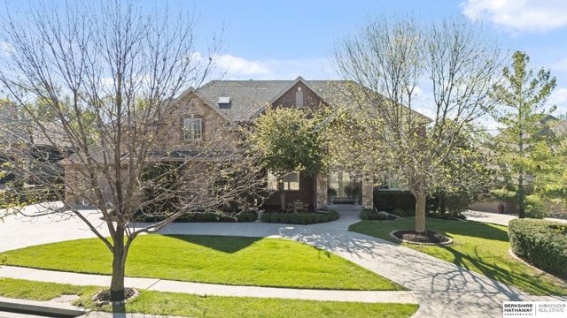 1424 N 187th Street, Omaha, NE 68022