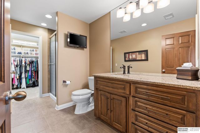 1424 N 187th Street, Omaha, NE 68022