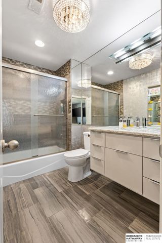 1424 N 187th Street, Omaha, NE 68022