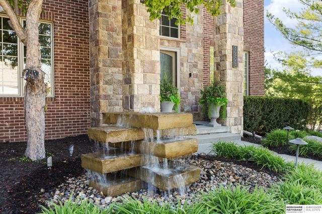 1424 N 187th Street, Omaha, NE 68022