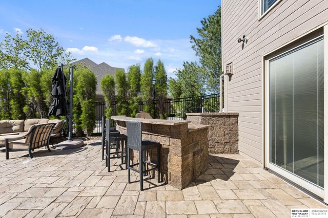 1424 N 187th Street, Omaha, NE 68022