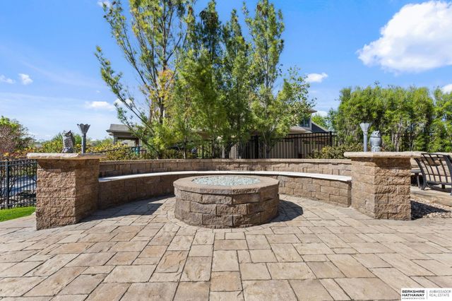 1424 N 187th Street, Omaha, NE 68022