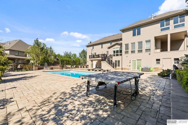 1424 N 187th Street, Omaha, NE 68022