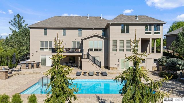 1424 N 187th Street, Omaha, NE 68022