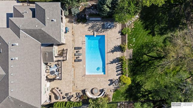1424 N 187th Street, Omaha, NE 68022