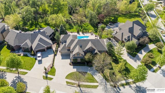 1424 N 187th Street, Omaha, NE 68022