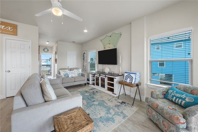 162 La Concha Blvd 38, Port Aransas, TX 78373