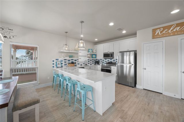 162 La Concha Blvd 38, Port Aransas, TX 78373