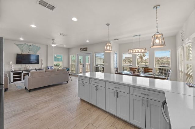 162 La Concha Blvd 38, Port Aransas, TX 78373