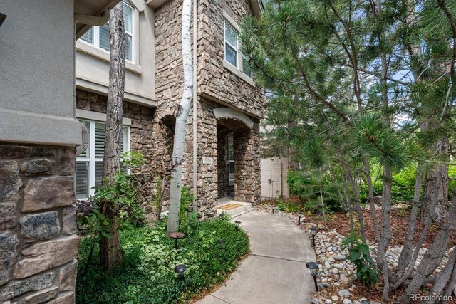 906 Greenridge Lane, Castle Pines, CO 80108