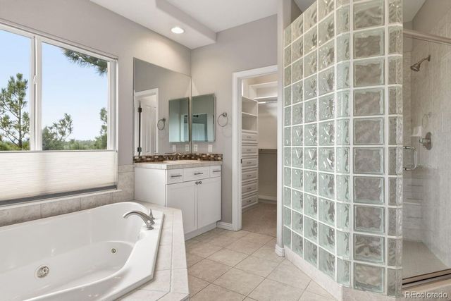 906 Greenridge Lane, Castle Pines, CO 80108