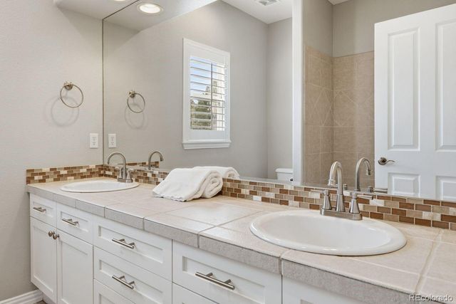 906 Greenridge Lane, Castle Pines, CO 80108