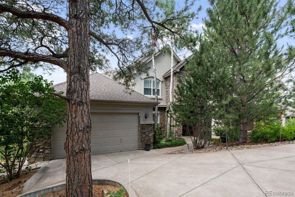 906 Greenridge Lane, Castle Pines, CO 80108
