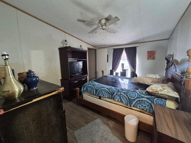 71 Martineque Lane, Point Blank, TX 77364