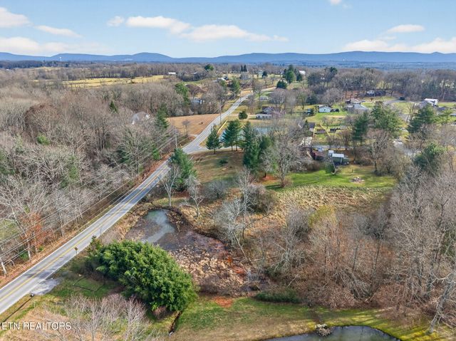 Pigeon Ridge Rd, Crossville, TN 38572