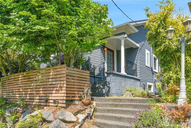 1916 11th Avenue W, Seattle, WA 98119