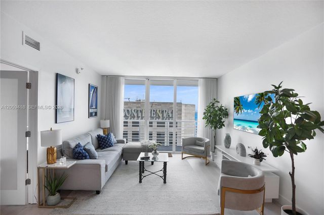 335 S Biscayne Blvd 3808, Miami, FL 33131