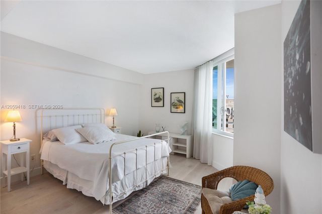 335 S Biscayne Blvd 3808, Miami, FL 33131