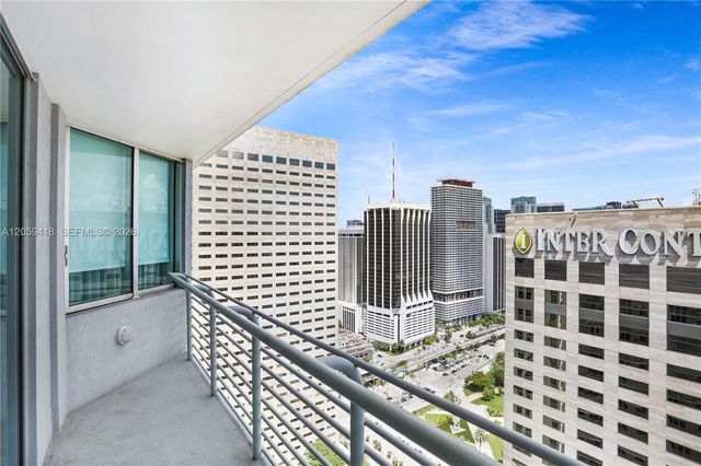 335 S Biscayne Blvd 3808, Miami, FL 33131