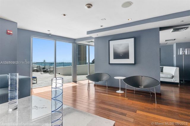 335 S Biscayne Blvd 3808, Miami, FL 33131