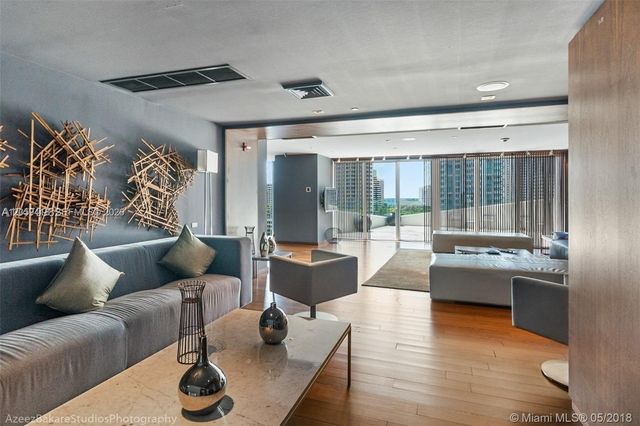 335 S Biscayne Blvd 3808, Miami, FL 33131