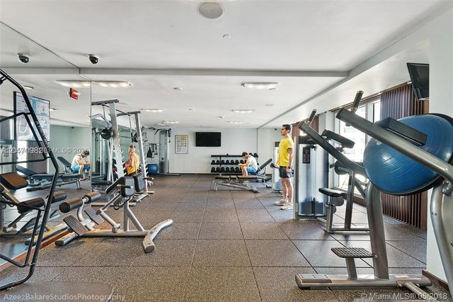 335 S Biscayne Blvd 3808, Miami, FL 33131