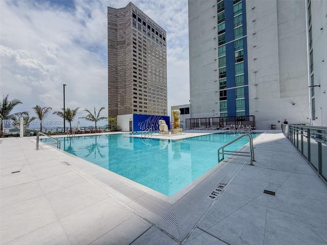 335 S Biscayne Blvd 3808, Miami, FL 33131