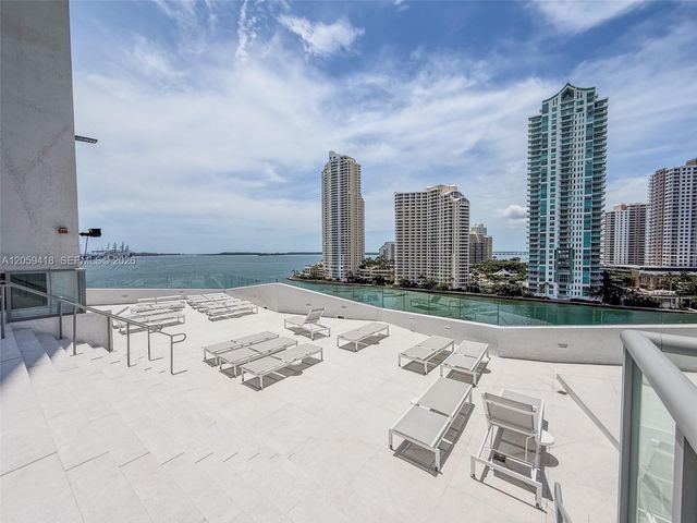 335 S Biscayne Blvd 3808, Miami, FL 33131