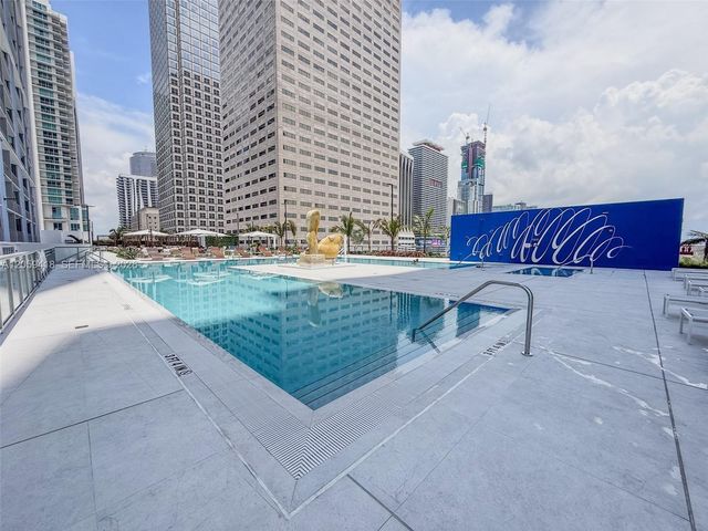 335 S Biscayne Blvd 3808, Miami, FL 33131