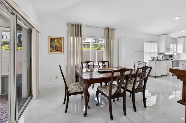 5501 Grande Palm Circle, Delray Beach, FL 33484