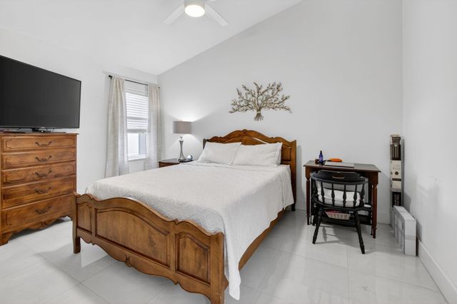 5501 Grande Palm Circle, Delray Beach, FL 33484