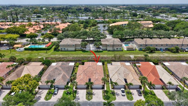5501 Grande Palm Circle, Delray Beach, FL 33484