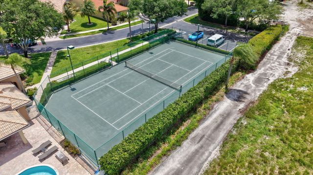 5501 Grande Palm Circle, Delray Beach, FL 33484