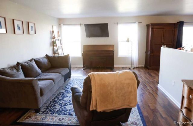 882 Primrose Lane, Milan, MI 48160