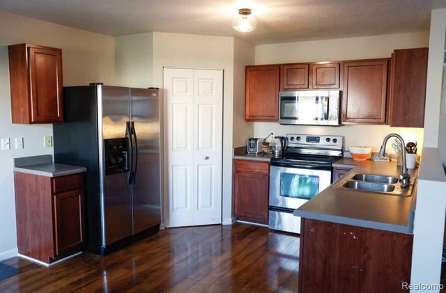 882 Primrose Lane, Milan, MI 48160