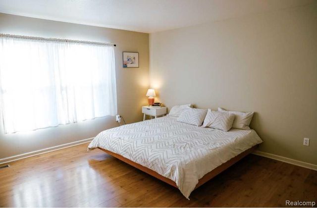 882 Primrose Lane, Milan, MI 48160