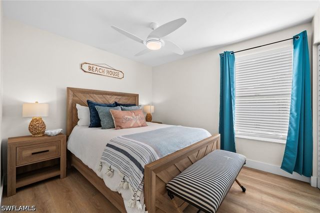 738 95th AVE N, Naples, FL 34108