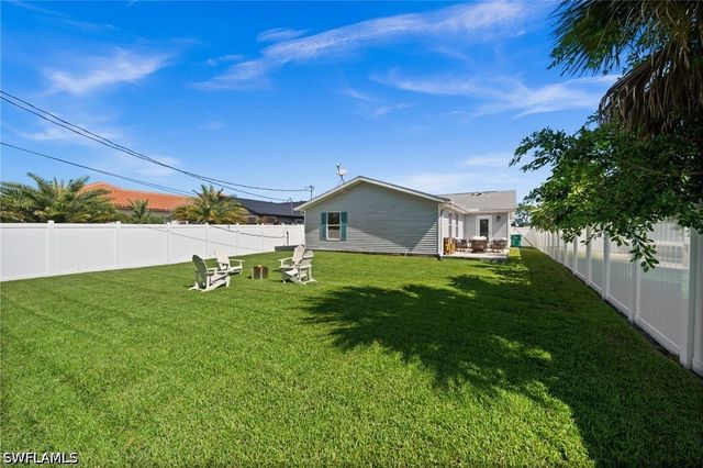 738 95th AVE N, Naples, FL 34108