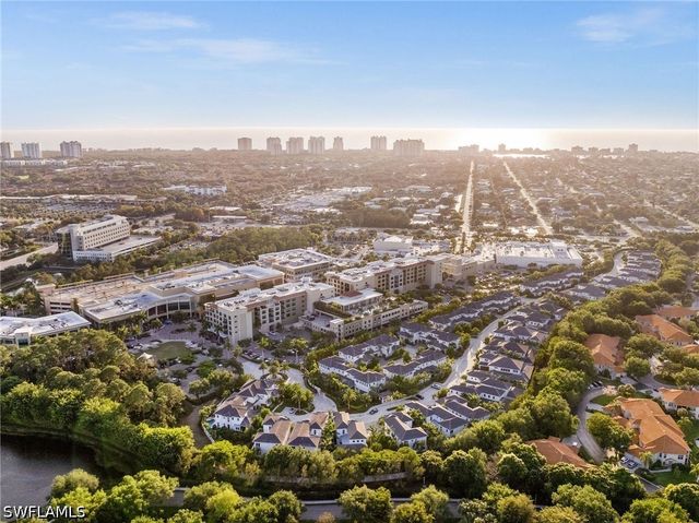 738 95th AVE N, Naples, FL 34108