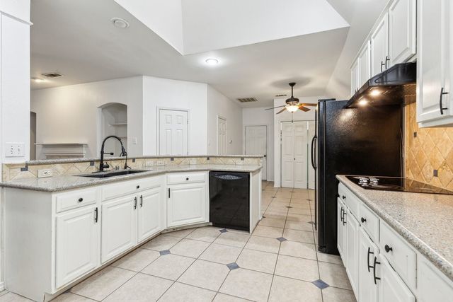 400 Moss Hill Road, Irving, TX 75063