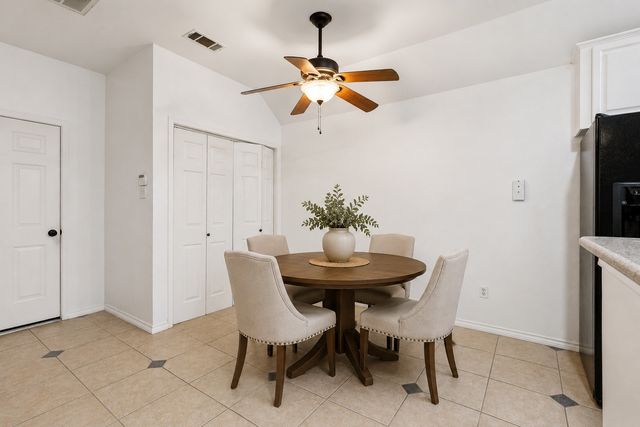 400 Moss Hill Road, Irving, TX 75063