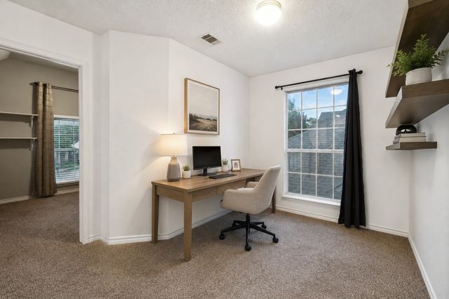 400 Moss Hill Road, Irving, TX 75063
